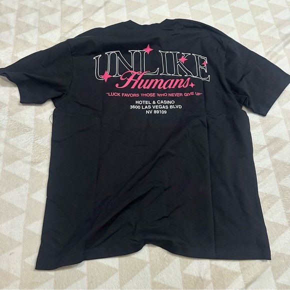 MEN'S UNLIKE HUMANS ENCORE T-SHIRT - Picture 3 of 5